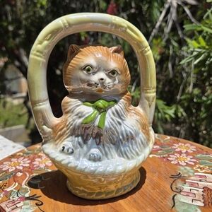 Vintage 1905‎ Lusterware Cat In Yellow Basket Green Bow Made In Brazil Whimsical